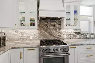 2253 NW Seagrass Dr, Palm City, FL 34990 - Photo 13