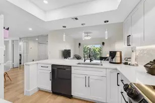 50 SW 3rd Ave, Boca Raton, FL 33432 - Photo 27