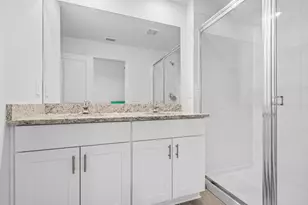 419 Salisbury Cir, Fort Pierce, FL 34982 - Photo 13