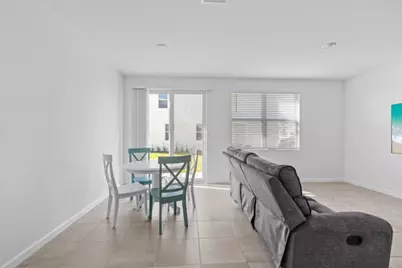 419 Salisbury Circle, Fort Pierce, FL 34982 - Photo 9