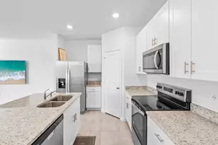 419 Salisbury Cir, Fort Pierce, FL 34982 - Photo 27