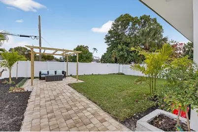 341 SE 3rd Avenue, Delray Beach, FL 33483 - Photo 19