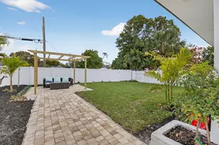 341 SE 3rd Ave, Delray Beach, FL 33483 - Photo 19