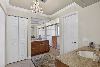 9 Lexington Lane E #F, Palm Beach Gardens, FL 33418 - Photo 7