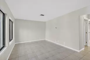 5352 Bosque Ln, West Palm Beach, FL 33415 - Photo 5