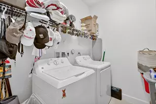 11800 SW Silverlake Falls Dr, Port Saint Lucie, FL 34987 - Photo 33