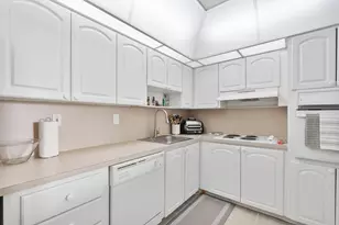 19380 Collins Ave, Sunny Isles Beach, FL 33160 - Photo 15