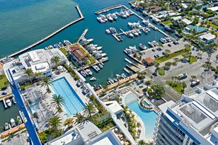 220 Lake Shore Dr, West Palm Beach, FL 33403 - Photo 3