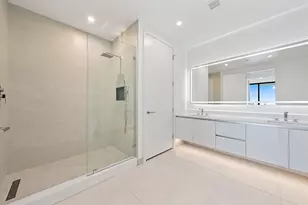 220 Lake Shore Dr, Lake Park, FL 33403 - Photo 17