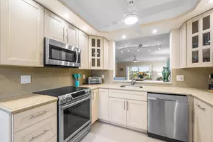 7286 Huntington Ln, Delray Beach, FL 33446 - Photo 5