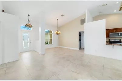434 SW Lacroix Avenue, Port Saint Lucie, FL 34953 - Photo 5