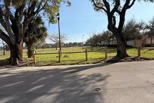 1017 Hampton Rd, West Palm Beach, FL 33405 - Photo 3