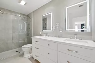 8190 St Johns Ct, Wellington, FL 33414 - Photo 15