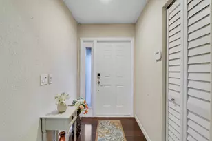 124 Rosewood Cir, Jupiter, FL 33458 - Photo 3