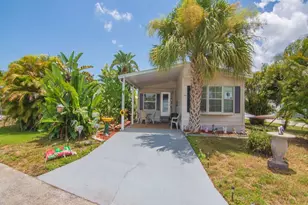 1 Castilla Ln, Port Saint Lucie, FL 34952 - Photo 7