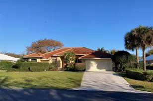 8437 SE Woodcrest Pl, Hobe Sound, FL 33455 - Photo 1