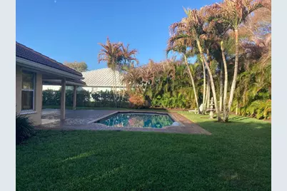 8437 SE Woodcrest Place, Hobe Sound, FL 33455 - Photo 3