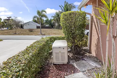 5249 Berwyn Street, Lake Worth, FL 33463 - Photo 5