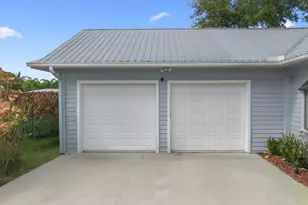 2204 5th Ct SE, Vero Beach, FL 32962 - Photo 55