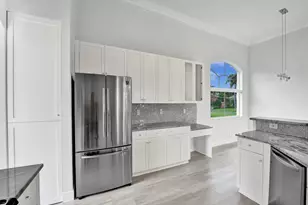 2933 E Fontana Ct, Royal Palm Beach, FL 33411 - Photo 13