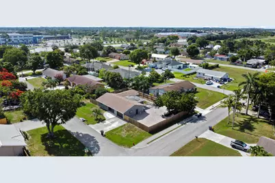 9110 Banquet Way, Lake Worth, FL 33467 - Photo 21