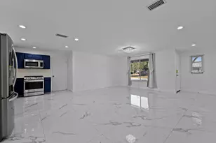 9110 Banquet Way, Lake Worth, FL 33467 - Photo 11