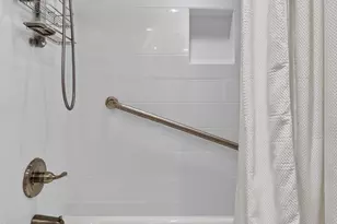 33 Colonial Club Dr, Boynton Beach, FL 33435 - Photo 25