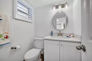 33 Colonial Club Dr, Boynton Beach, FL 33435 - Photo 23