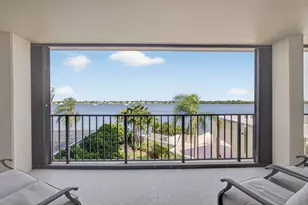 130 Lakeshore Dr, North Palm Beach, FL 33408 - Photo 1