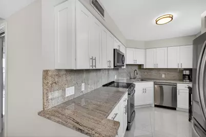 130 Lakeshore Drive #323, North Palm Beach, FL 33408 - Photo 15