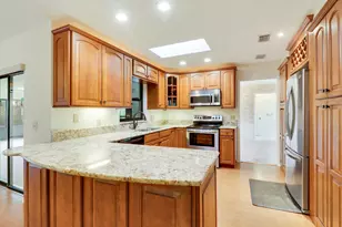 2402 SE Alden St, Port Saint Lucie, FL 34984 - Photo 17