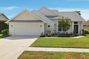 12912 Meadowbreeze Dr, Wellington, FL 33414 - Photo 7