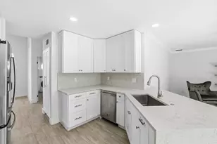 12912 Meadowbreeze Dr, Wellington, FL 33414 - Photo 17