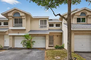 2274 Discovery Cir W, Deerfield Beach, FL 33442 - Photo 1