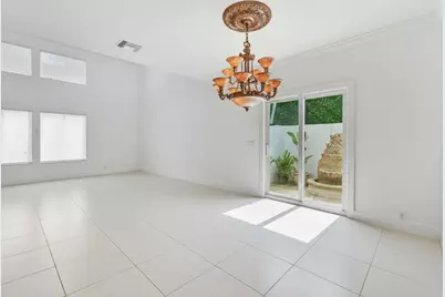 2801 Embassy Drive, West Palm Beach, FL 33401 - Photo 13