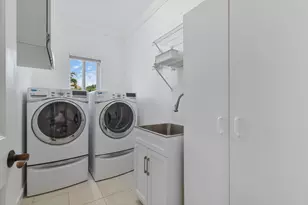 2801 Embassy Dr, West Palm Beach, FL 33401 - Photo 29