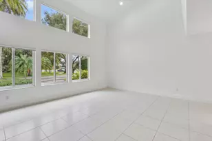 2801 Embassy Dr, West Palm Beach, FL 33401 - Photo 3