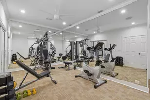 2801 Embassy Dr, West Palm Beach, FL 33401 - Photo 31