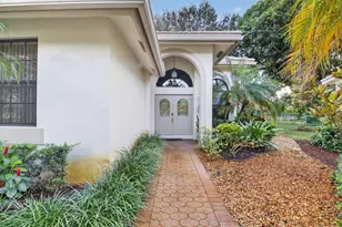 4970 Pine Tree Dr, Boynton Beach, FL 33436 - Photo 5