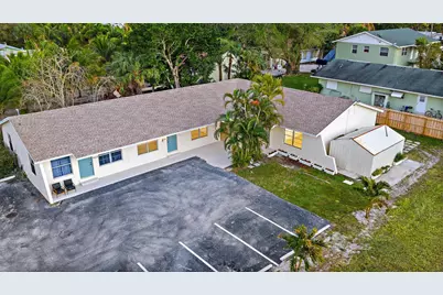 1926 Service Road, North Palm Beach, FL 33408 - Photo 15