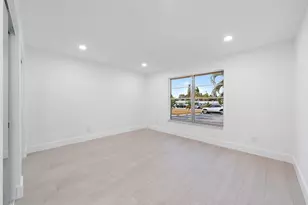 1928 Service Rd, North Palm Beach, FL 33408 - Photo 9