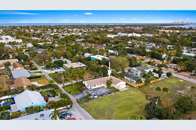 1928 Service Road, North Palm Beach, FL 33408 - Photo 3