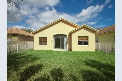 5913 Spring Lake Terrace, Fort Pierce, FL 34951 - Photo 7