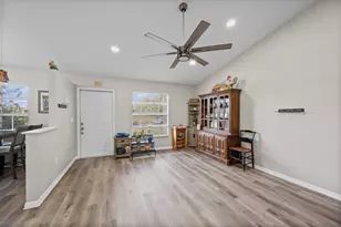 7726 Blairwood Circle E, Lake Worth, FL 33467 - Photo 5