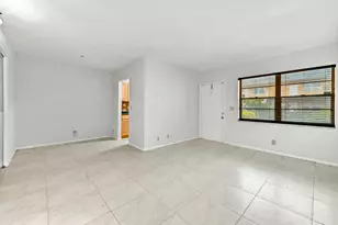 240 Croton Ave, Lantana, FL 33462 - Photo 5