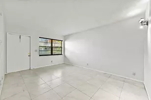 240 Croton Ave, Lantana, FL 33462 - Photo 5