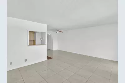 271 Tilford M #271, Deerfield Beach, FL 33442 - Photo 7