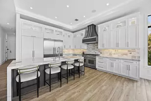 736 Lagoon Dr, North Palm Beach, FL 33408 - Photo 15