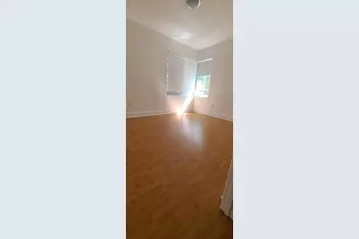 1000 Meridian Avenue #3, Miami Beach, FL 33139 - Photo 5