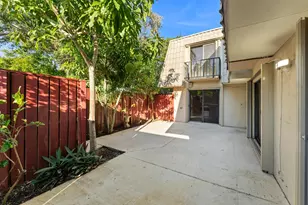 1700 Embassy Dr, West Palm Beach, FL 33401 - Photo 7
